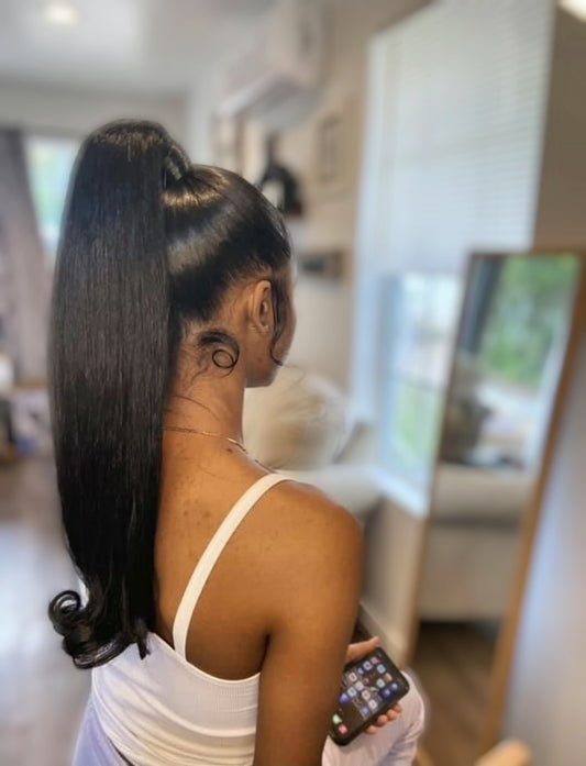The Minimalist Ponytail
